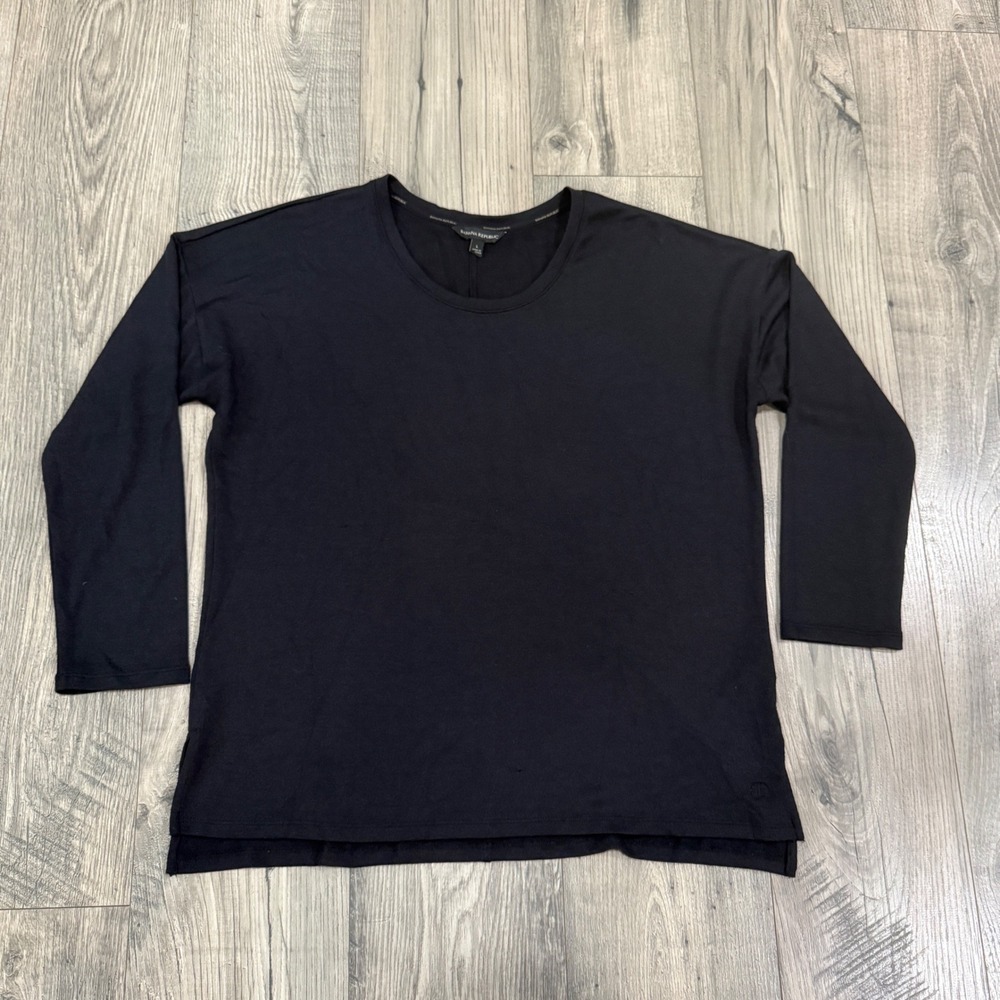 Banana Republic Womens Large Black Long Sleeve Crew Neck Drop Shoulder Top Logo